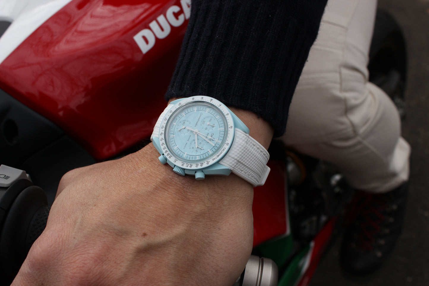 Fitted Stitched Rubber Strap For Moonswatch