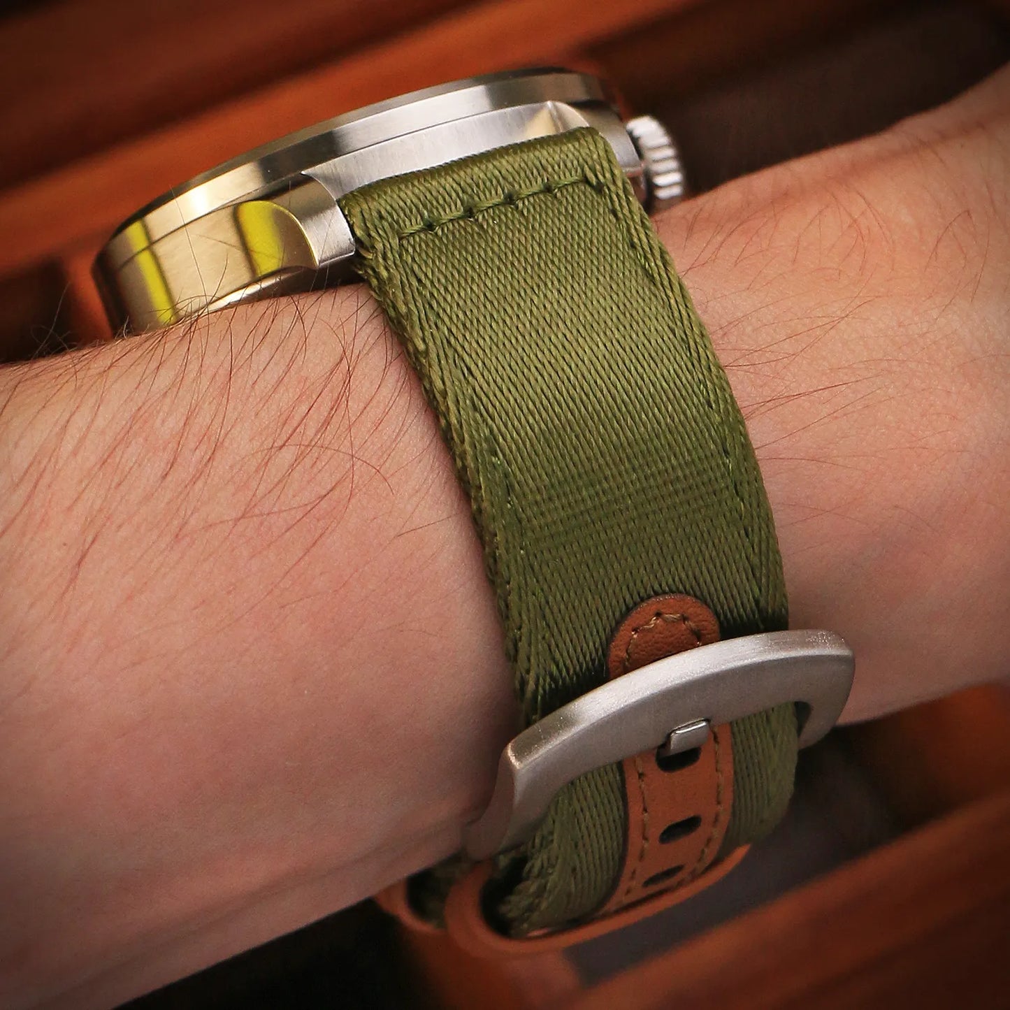 Two-Piece Explorer Strap with Quick Release