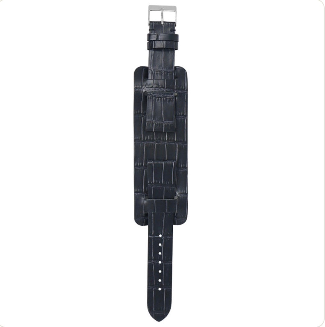 Dassari Vintage Alligator Embossed Leather Cuff Strap