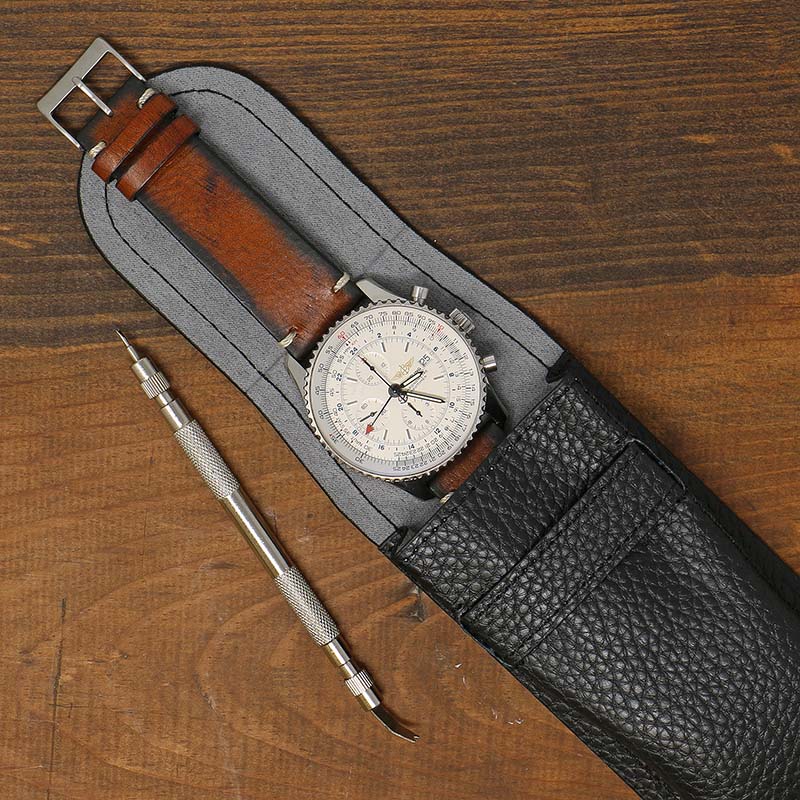 DASSARI Textured Leather Watch Pouch