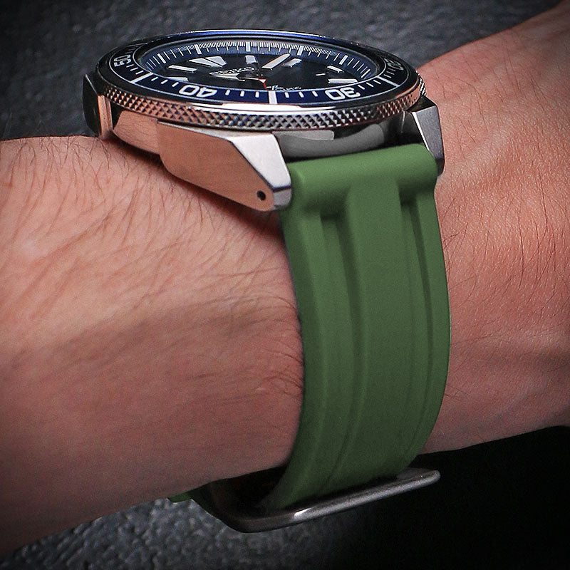 DASSARI Heavy-Duty FKM Rubber Strap
