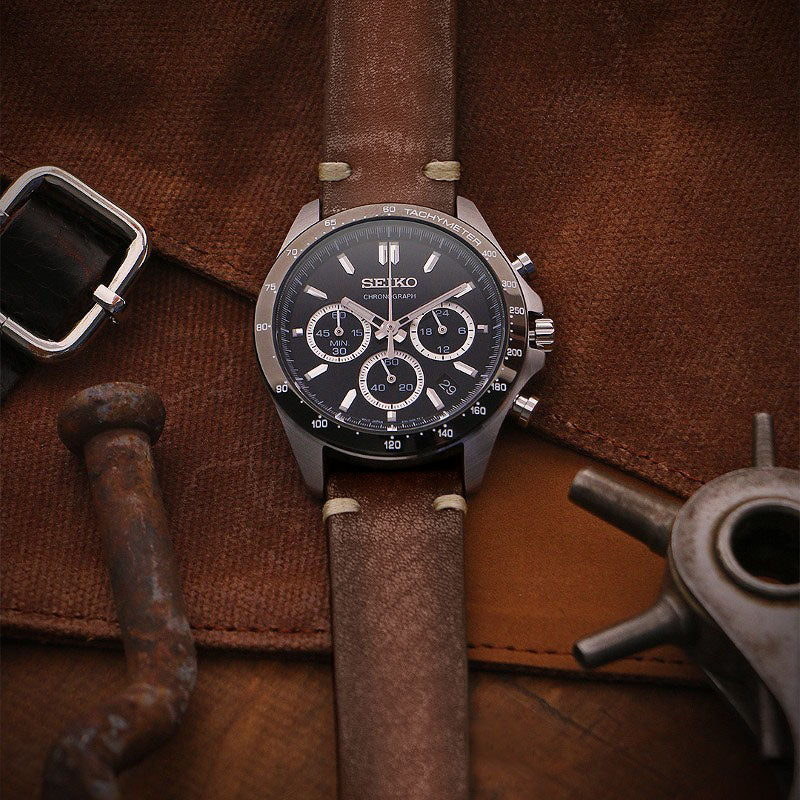 Store Sample - Hand-Stitched Vintage Washed Leather Strap With Quick Release