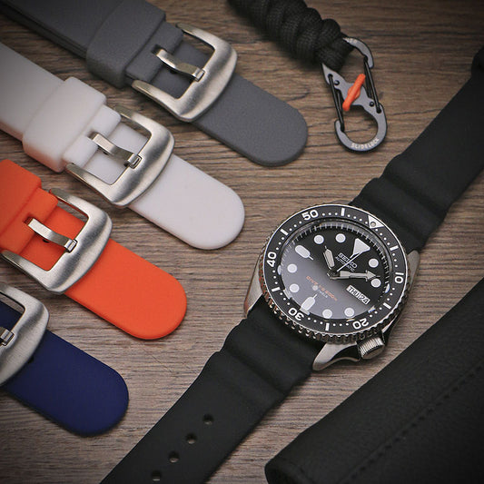 Wave Pebbled Rubber Strap