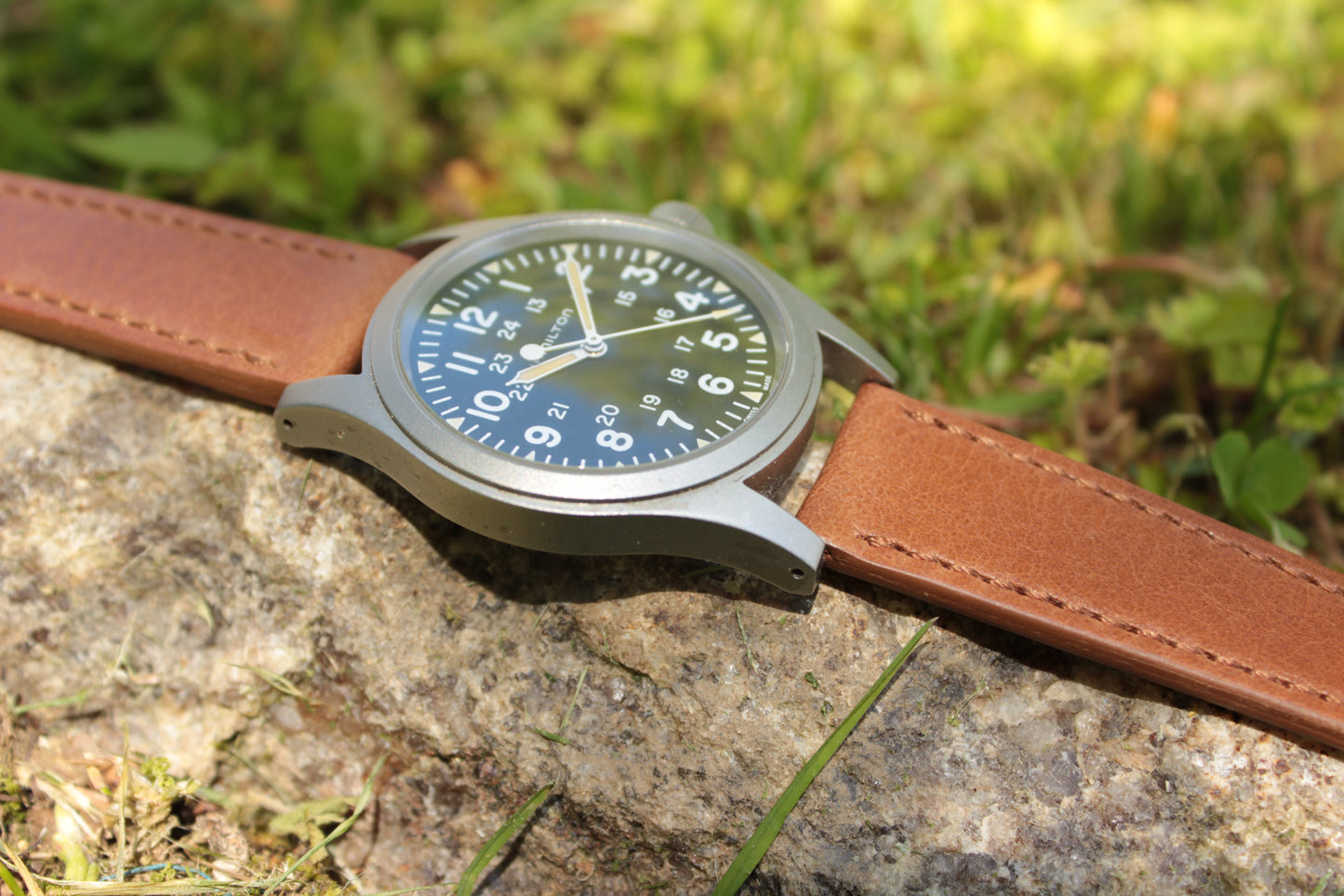 The Sound Beach Watch Strap in Light Whiskey